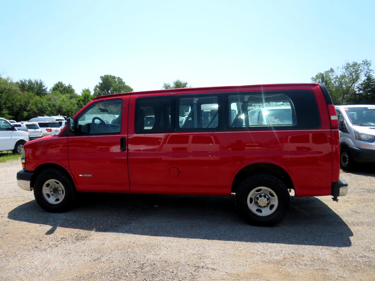 Used 2003 Chevrolet Express 2500 Passenger w/ LS Preferred Equipment Group image 19
