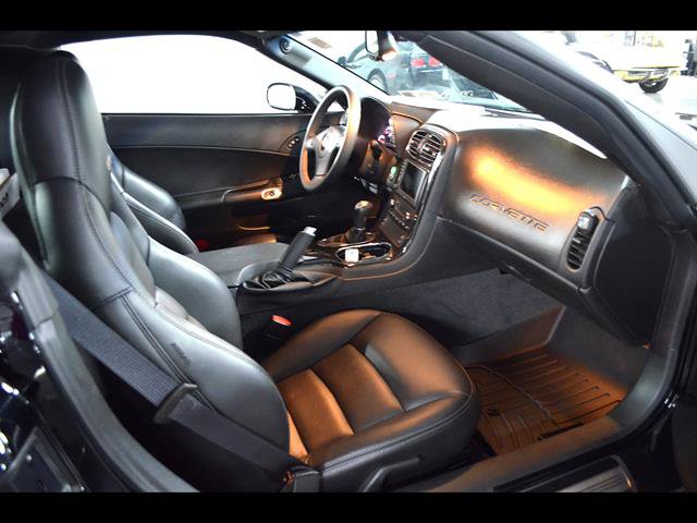Used 2010 Chevrolet Corvette Z06 w/ Preferred Equipment Group RWD image 6