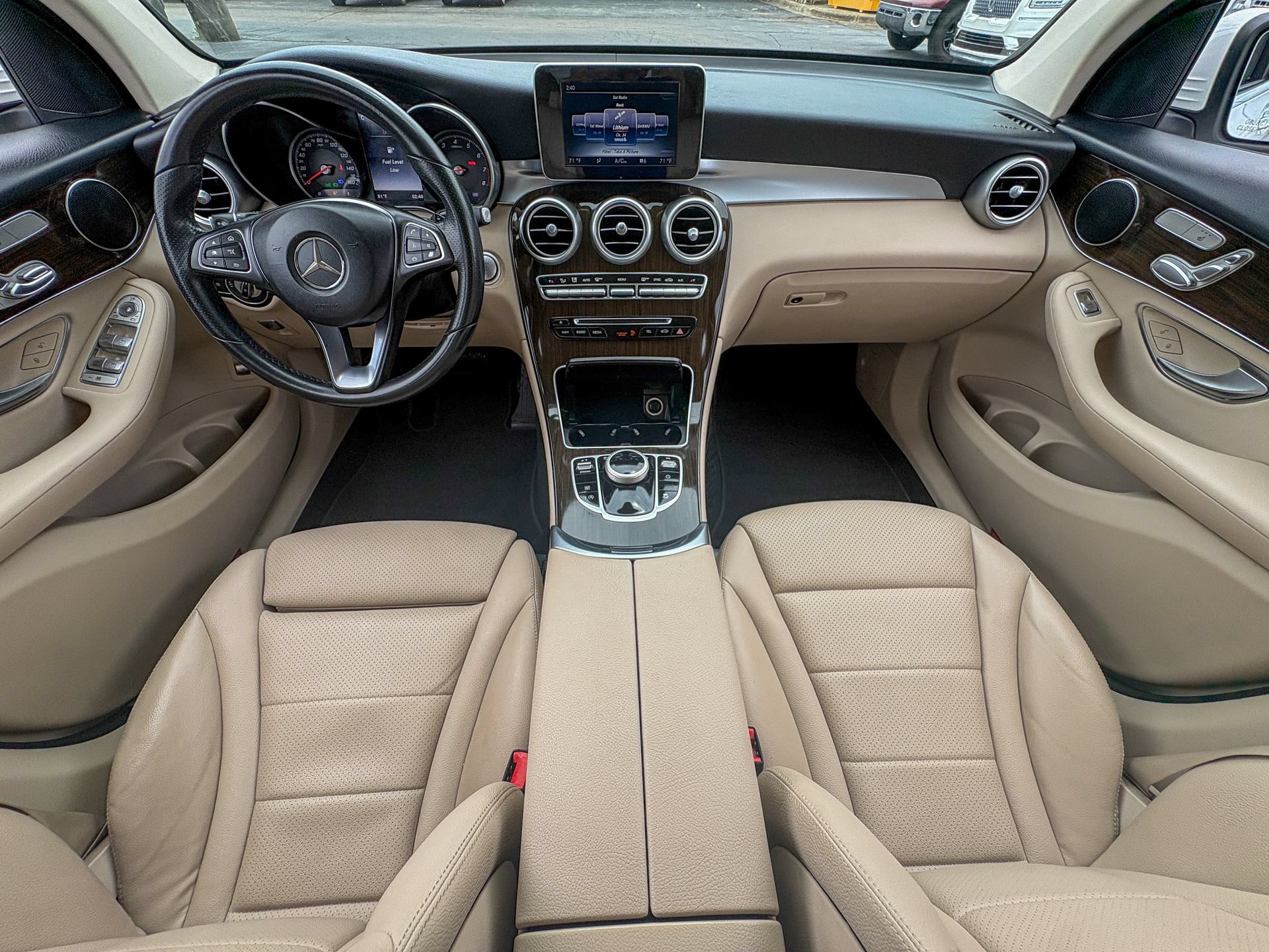 Used 2017 Mercedes-Benz GLC 300 image 26