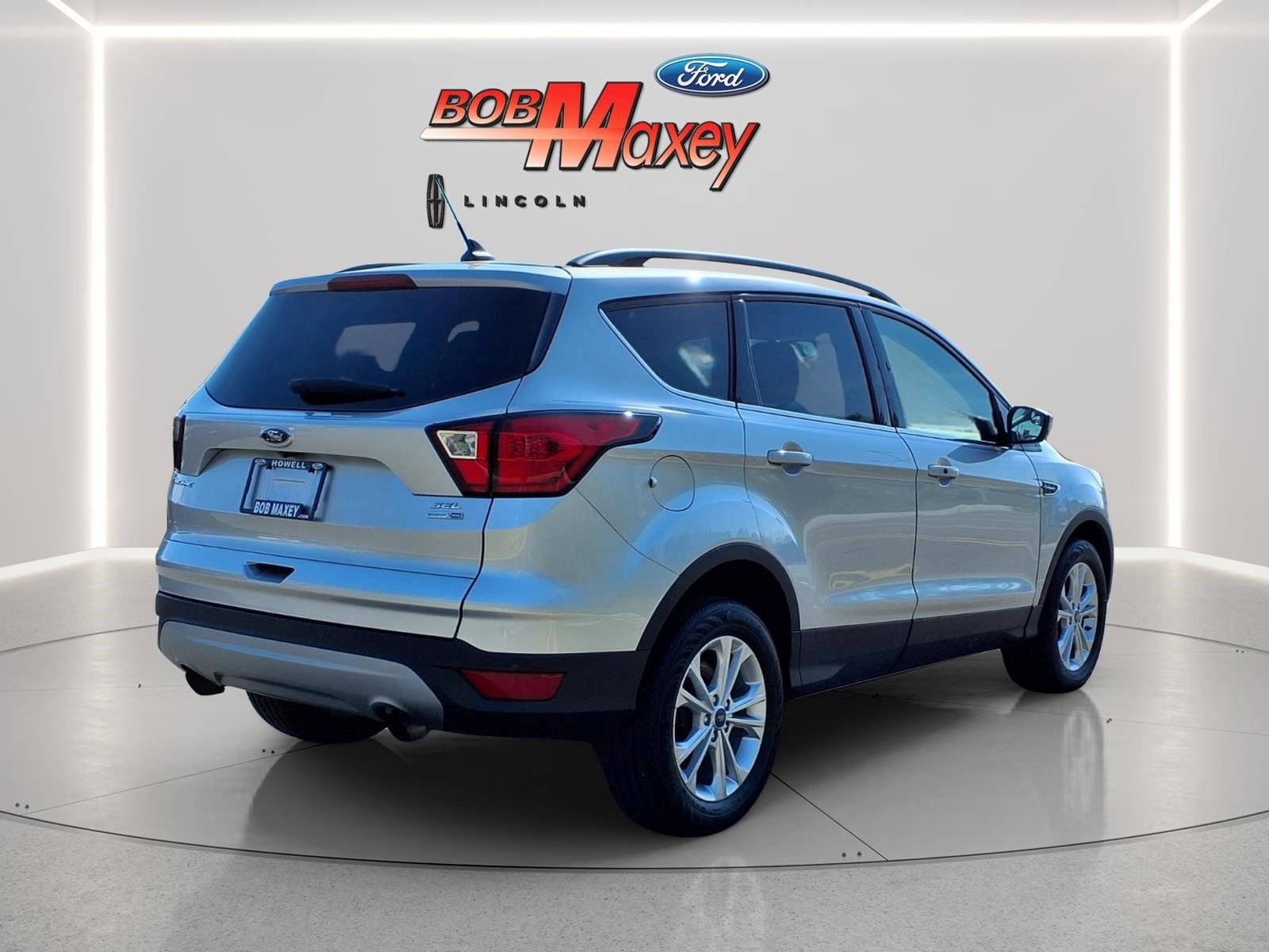 Used 2019 Ford Escape SEL AWD/4WD image 4