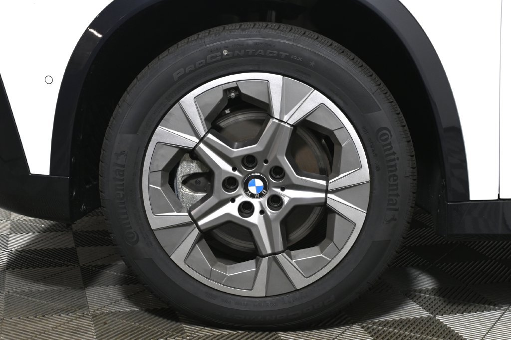 New 2026 BMW X1 xDrive28i w/ Convenience Package AWD/4WD image 12