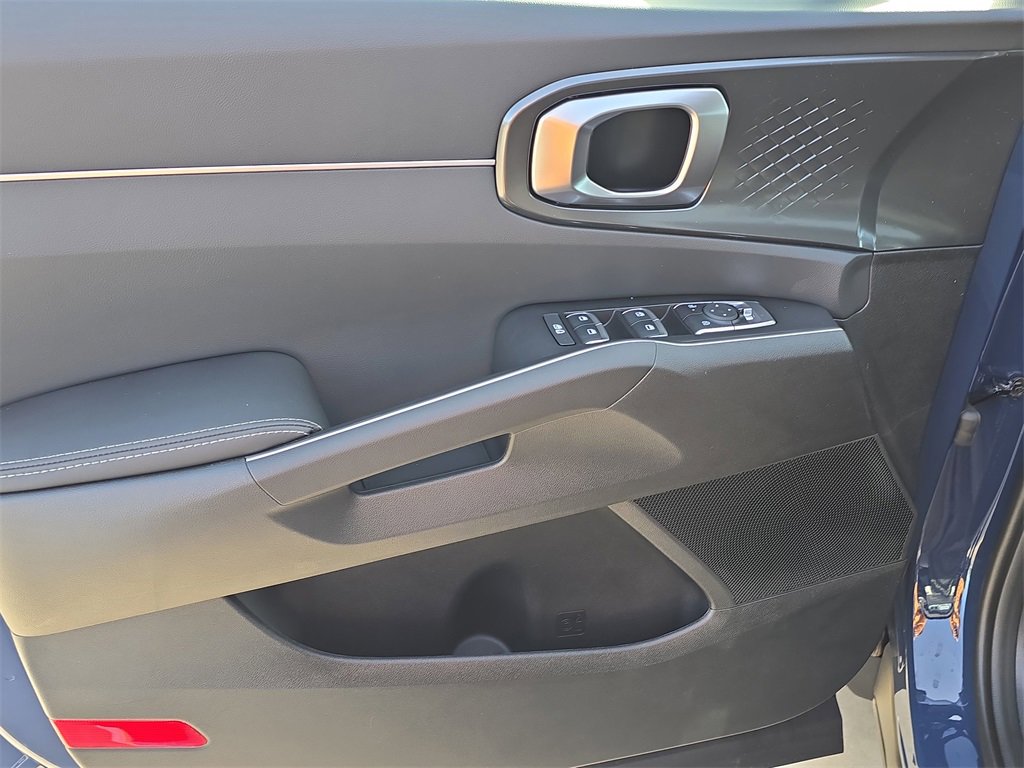 New 2026 Kia Sorento S image 19