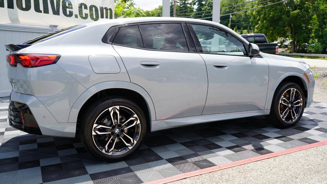 Used 2026 BMW X2 xDrive28i AWD/4WD image 7