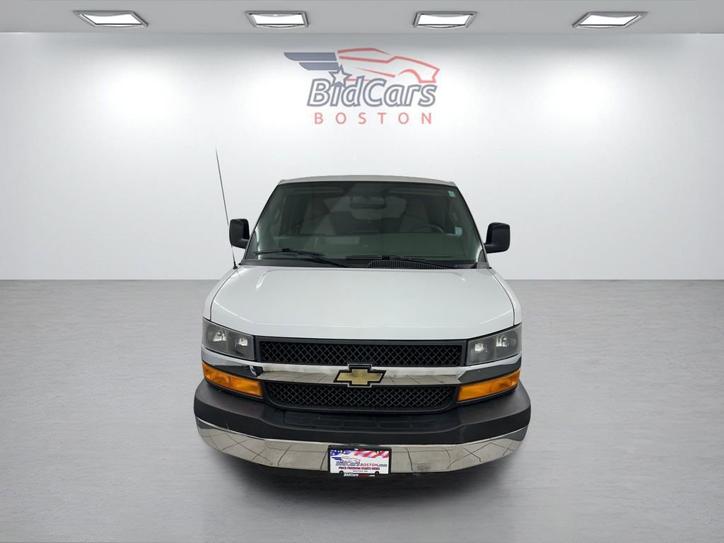 Used 2020 Chevrolet Express 2500 image 2
