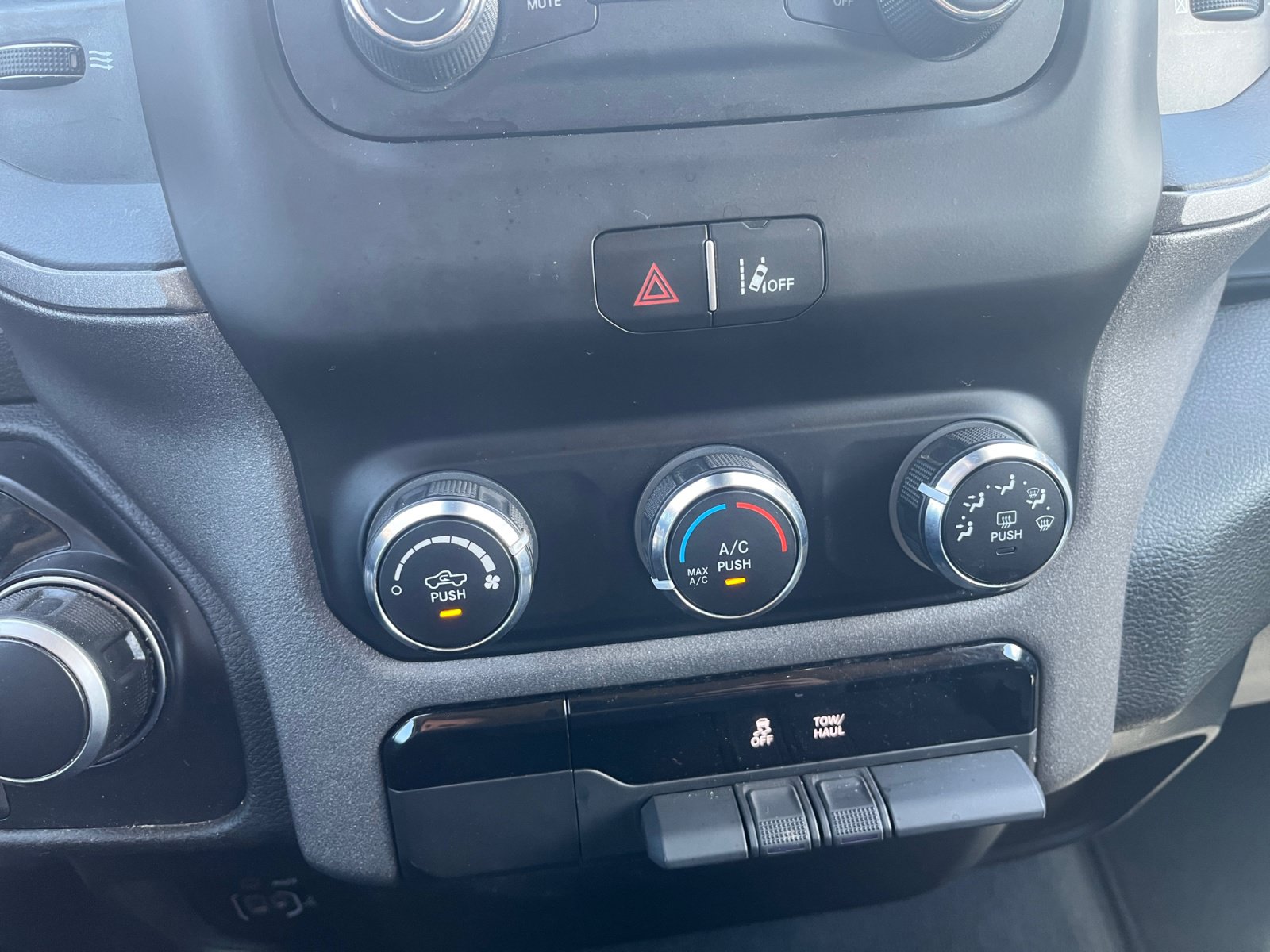 Used 2021 RAM 1500 Tradesman AWD/4WD image 25