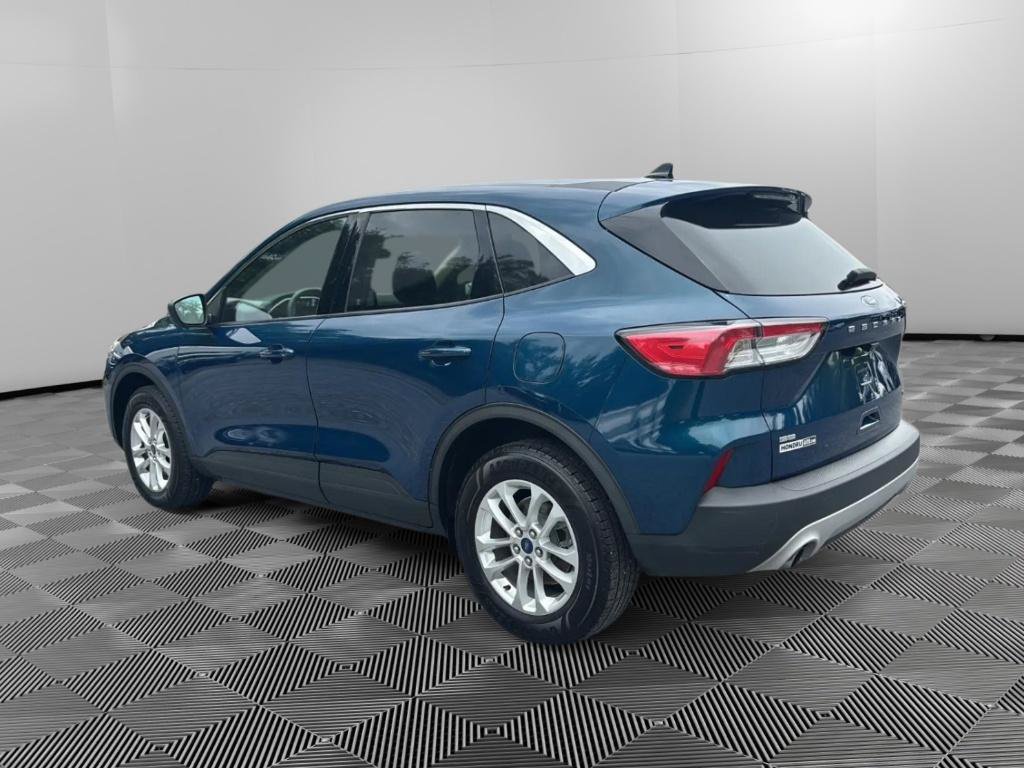 Used 2020 Ford Escape SE AWD/4WD image 3