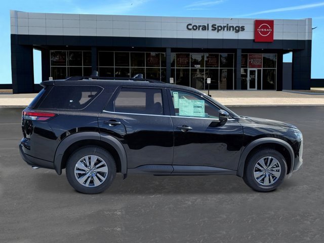 New 2025 Nissan Pathfinder SV image 6