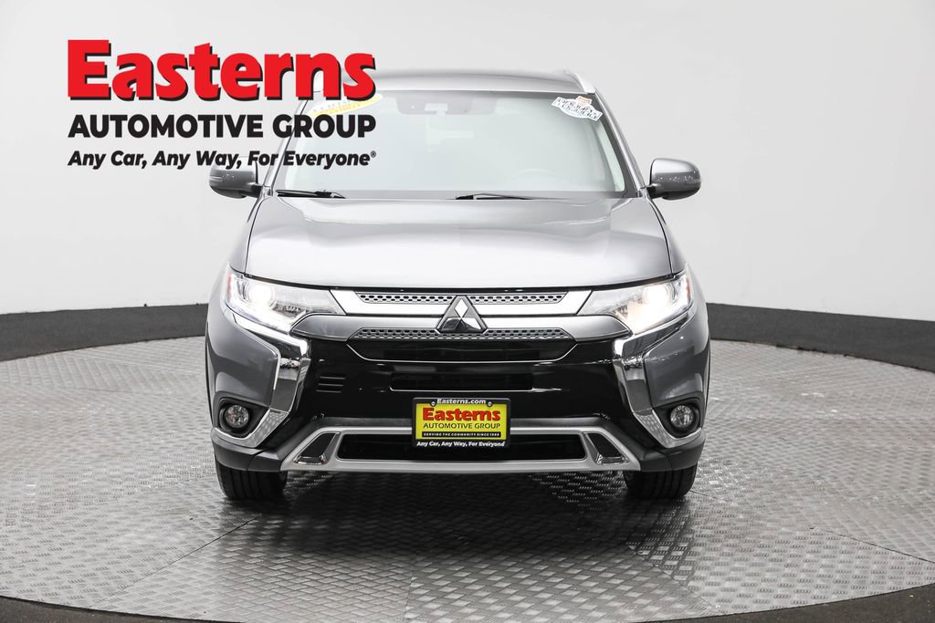 Used 2020 Mitsubishi Outlander SEL image 2