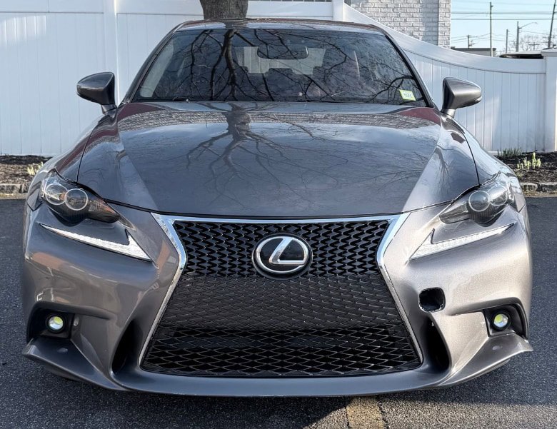 Used 2016 Lexus IS 300 AWD image 4