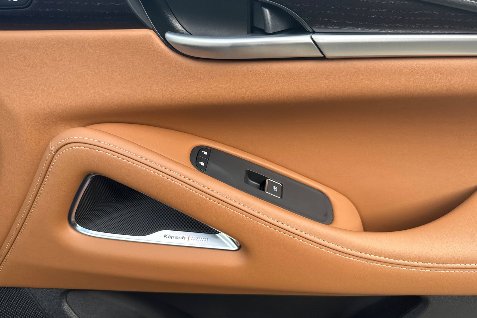 New 2026 INFINITI QX60 Autograph w/ Dark Cargo Package image 18