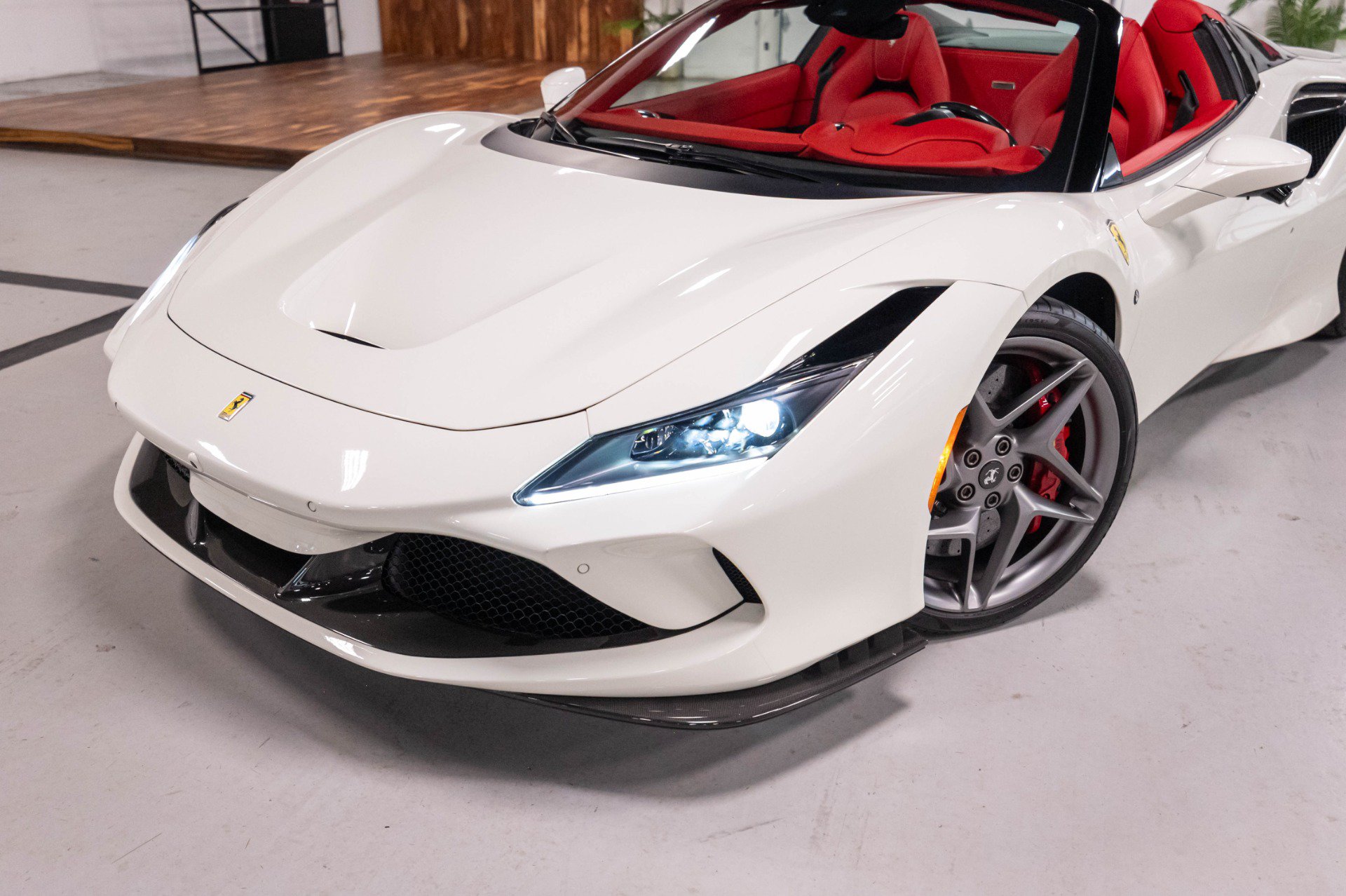 Used 2021 Ferrari F8 Tributo RWD image 77