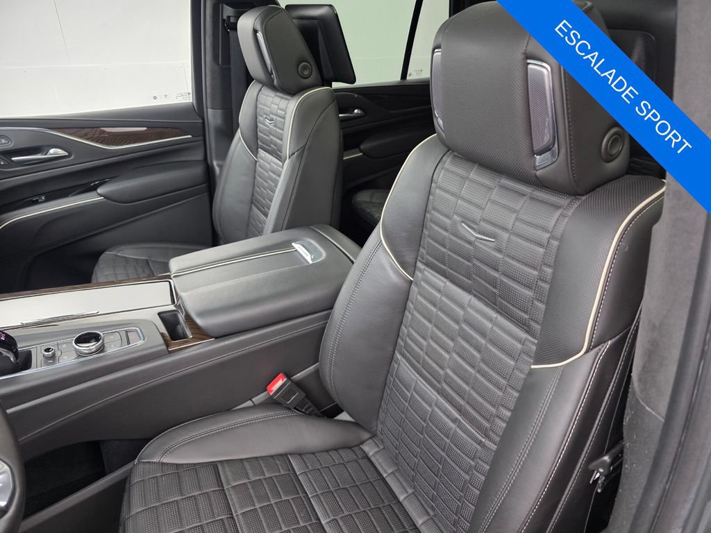 Used 2023 Cadillac Escalade Sport Platinum w/ LPO, ONYX Package AWD/4WD image 11