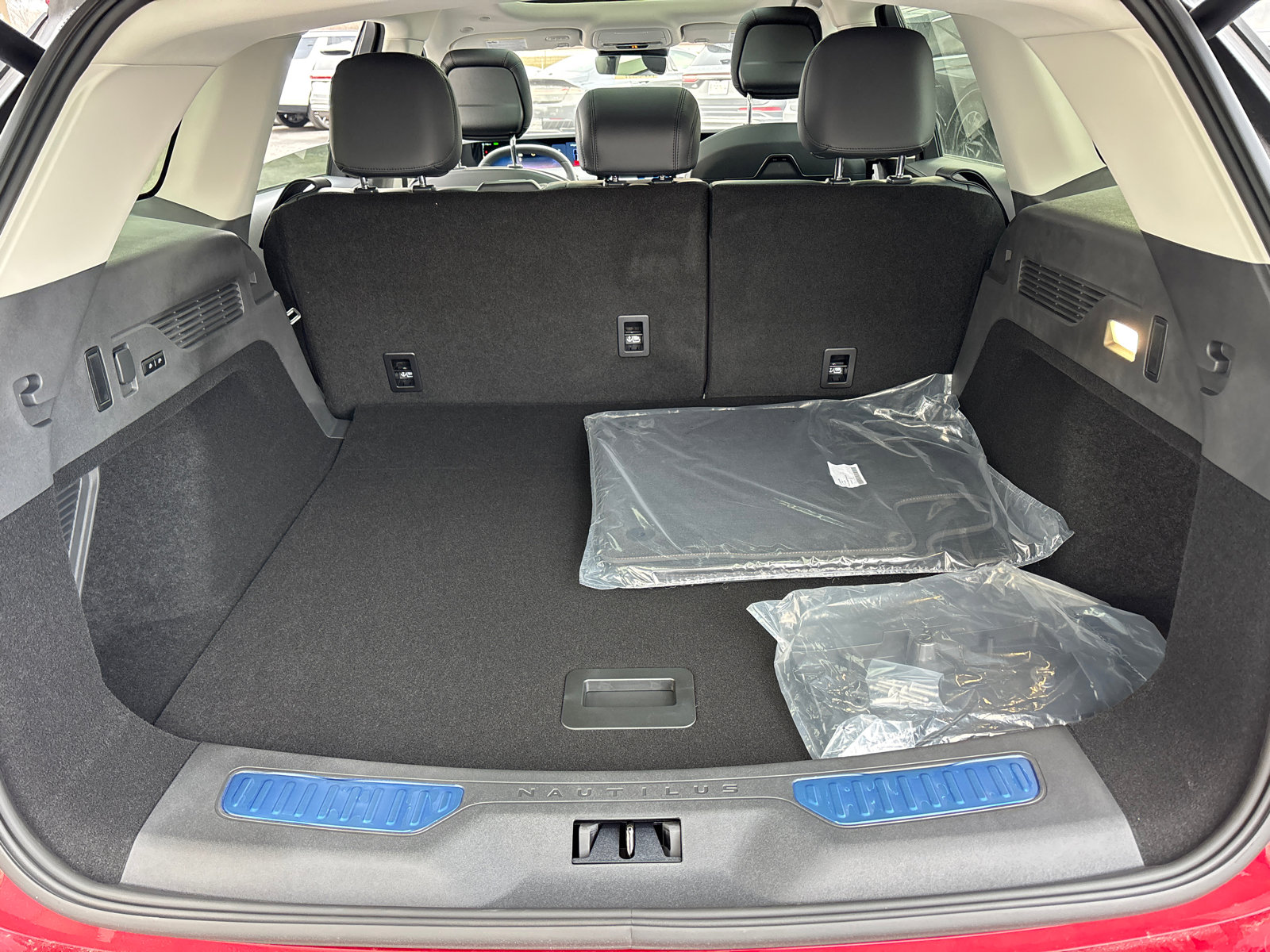 New 2026 Lincoln Nautilus Premier w/ Equipment Group 102A image 9