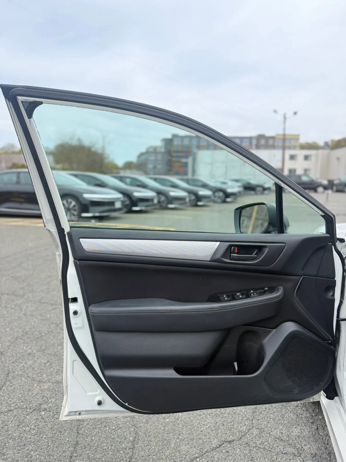 Used 2015 Subaru Legacy 2.5i AWD/4WD image 23