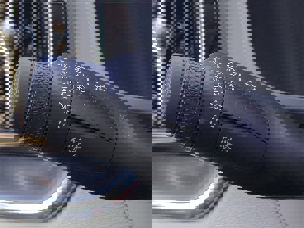 Used 2025 Volvo XC60 T8 Core w/ Protection Package Premier image 26