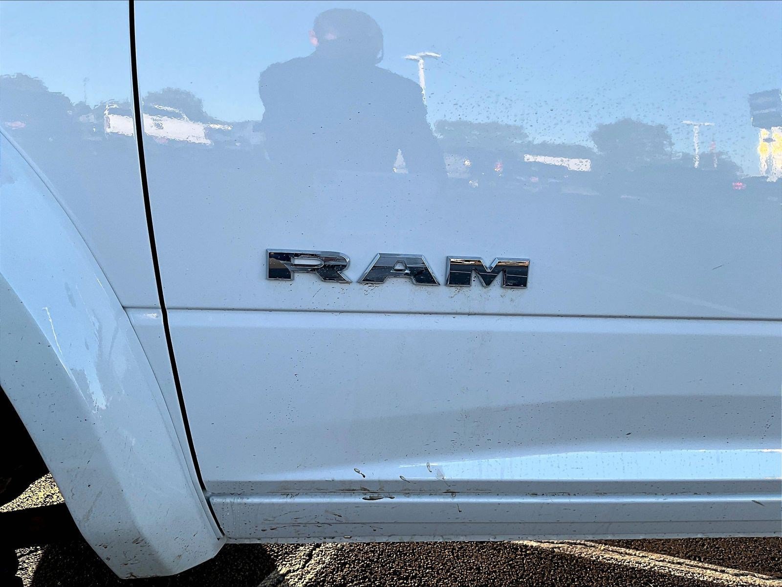 New 2027 RAM 5500 4x4 Crew Cab w/ Laramie Trim Package image 8