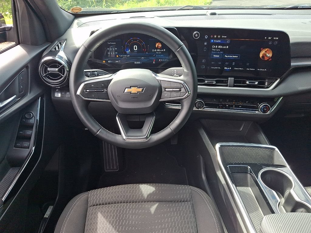 Used 2025 Chevrolet Equinox LT AWD/4WD image 11