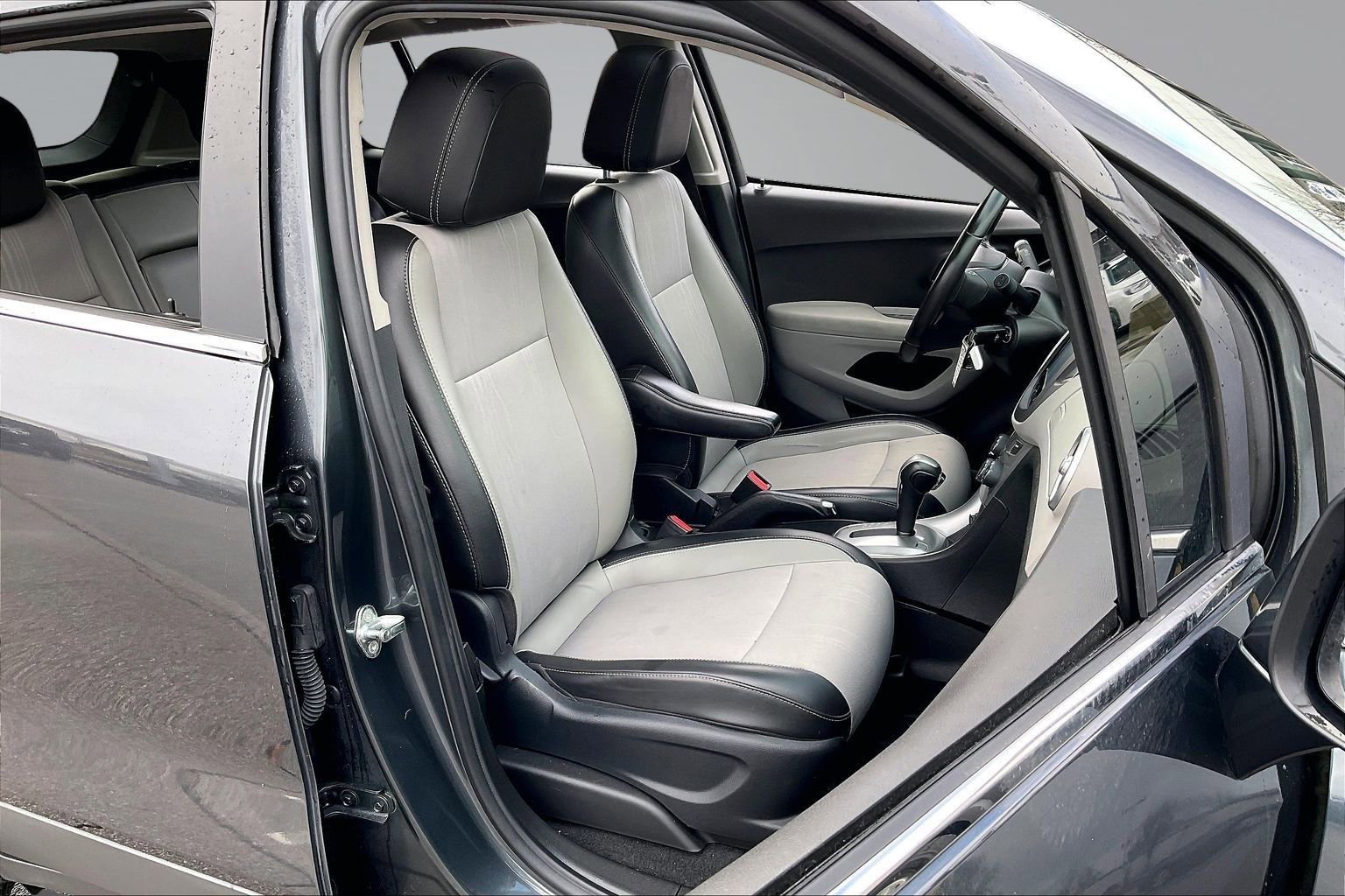 Used 2016 Chevrolet Trax LT w/ LT Sun and Sound Package image 7