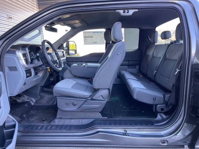 New 2027 Ford F350 XLT w/ FX4 Off-Road Package AWD/4WD image 10