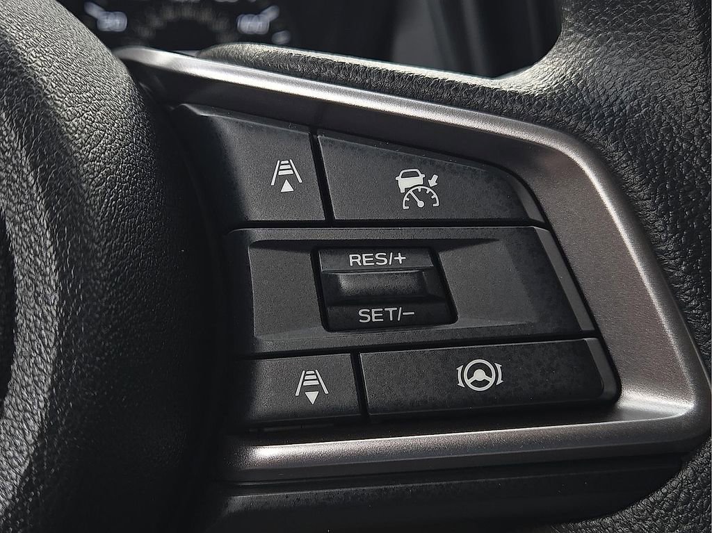 Used 2025 Subaru Impreza 2.0i AWD/4WD image 17