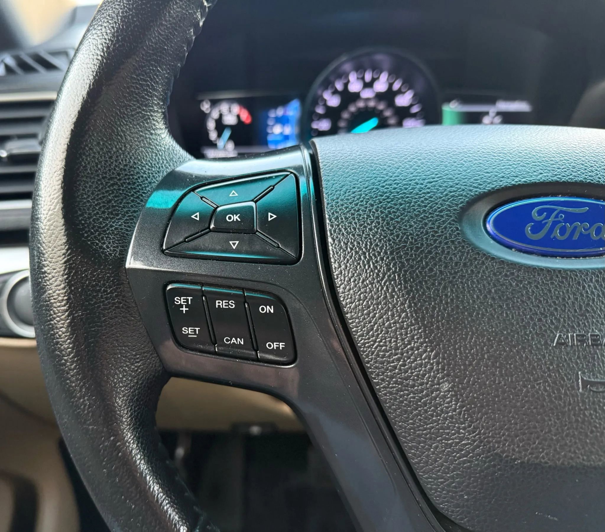 Used 2016 Ford Explorer XLT w/ Equipment Group 202A image 13