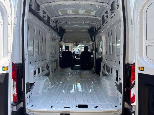 New 2026 Ford Transit 250 148 High Roof RWD image 14