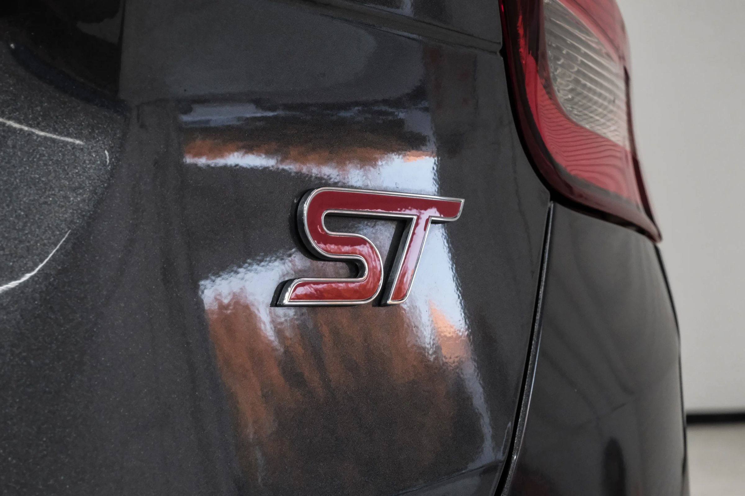 Used 2018 Ford Focus ST image 53