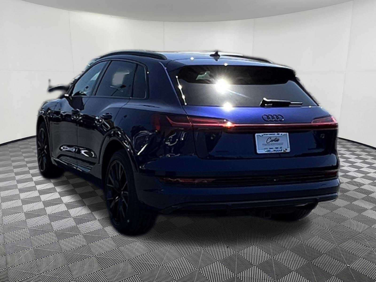 Used 2022 Audi e-tron Chronos AWD/4WD image 4