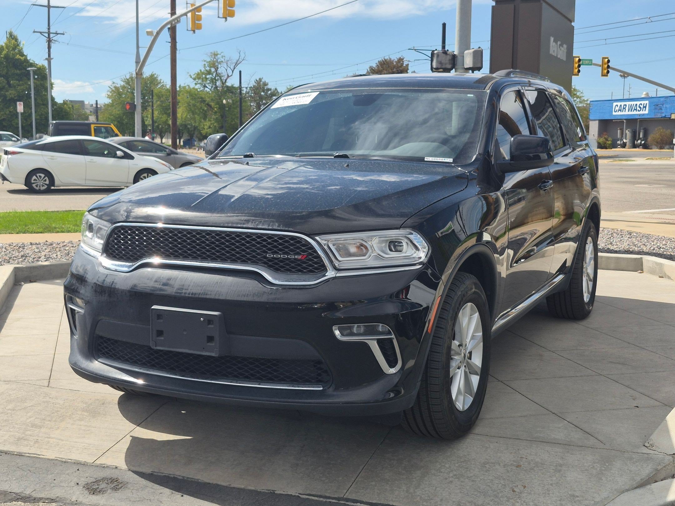 Used 2022 Dodge Durango SXT AWD/4WD image 10