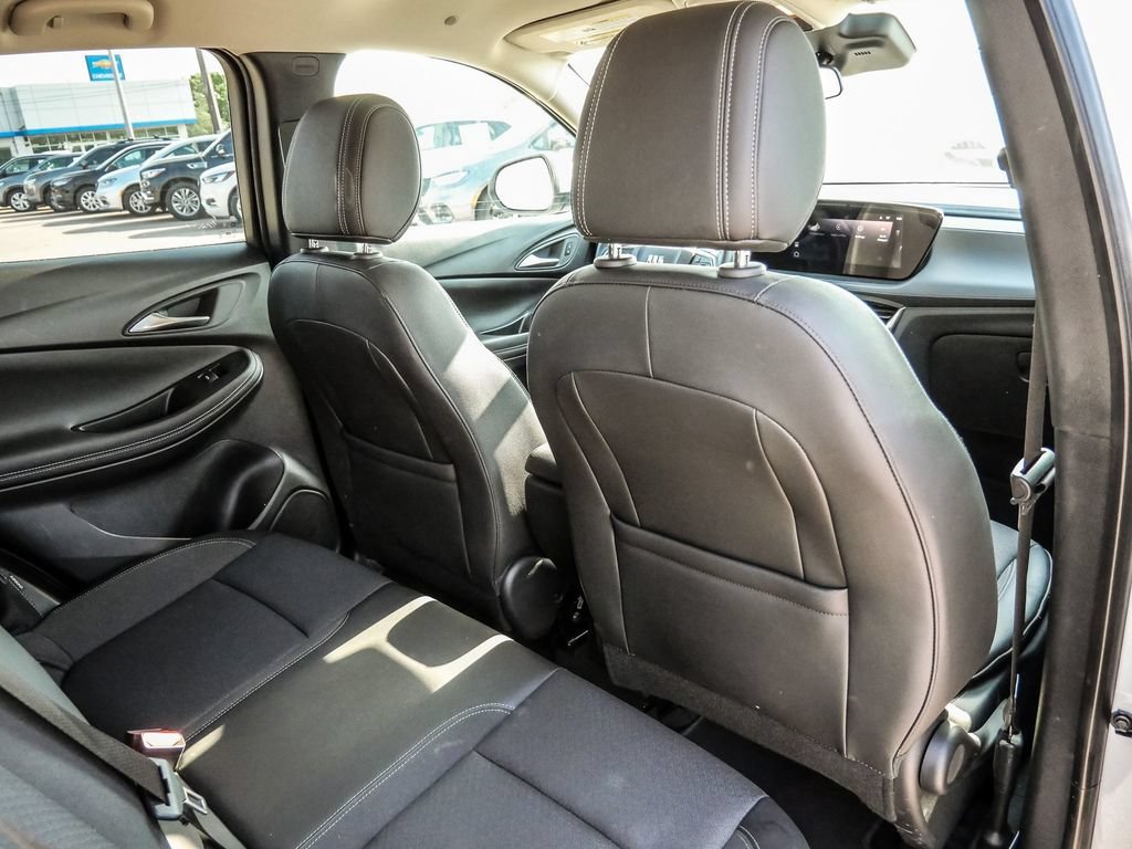 Used 2025 Buick Encore GX Preferred FWD image 34