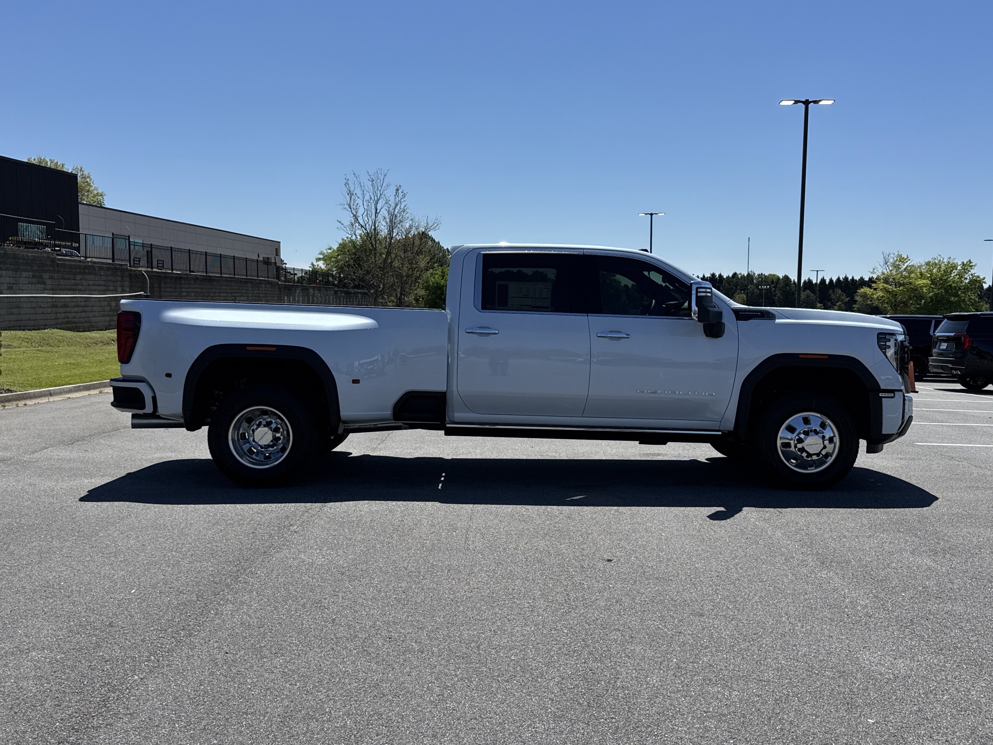New 2026 GMC Sierra 3500 Denali Ultimate image 11