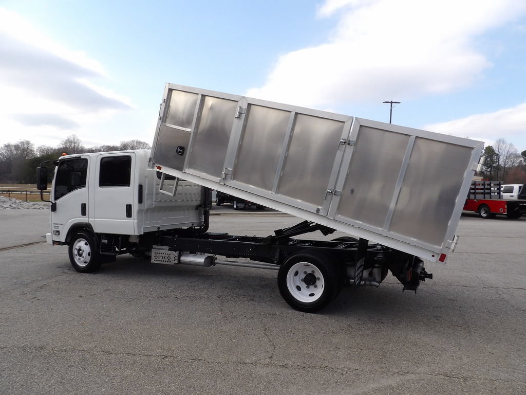 Used 2024 Chevrolet Low Cab Forward RWD image 4