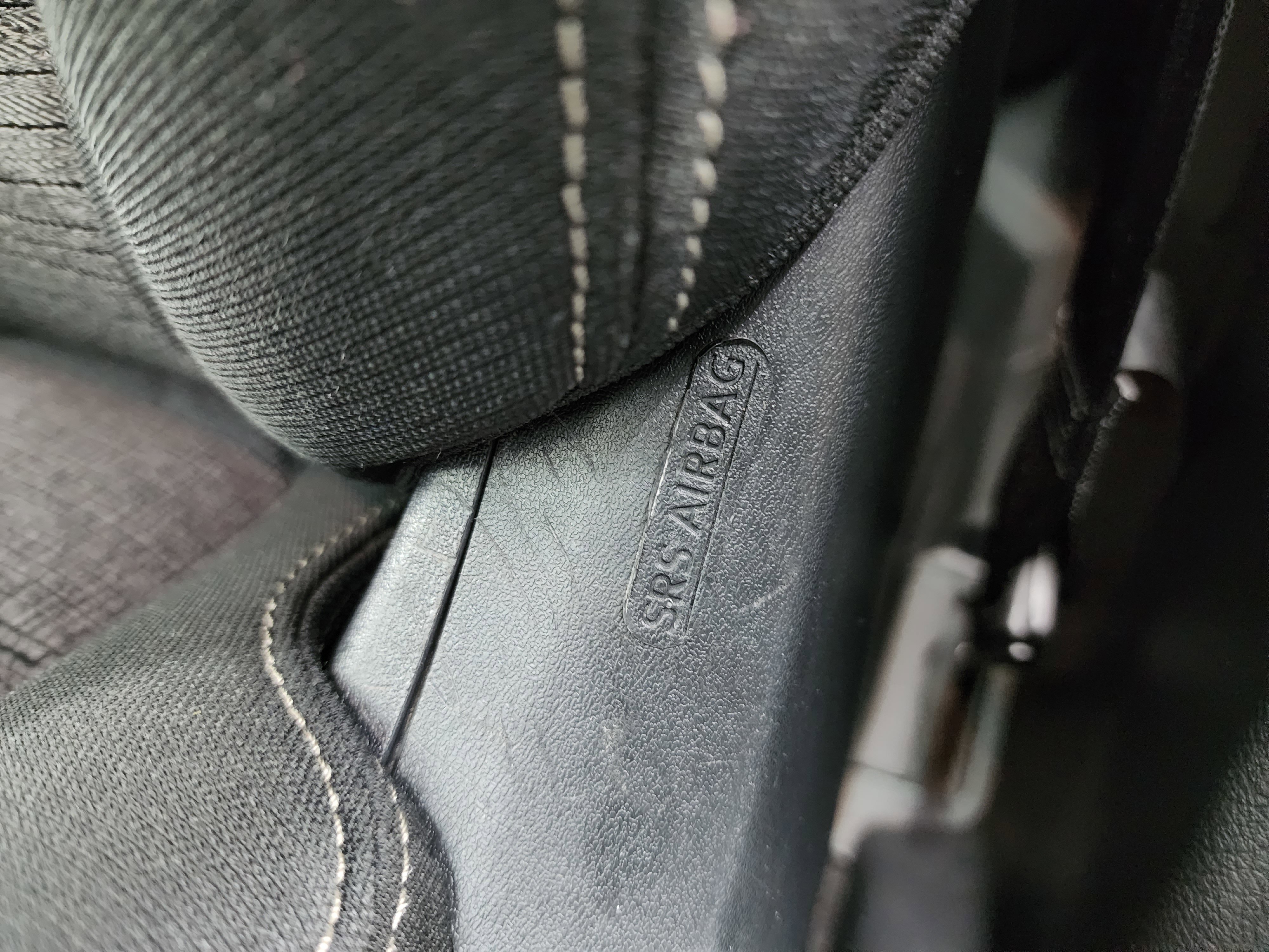 Used 2023 Nissan Rogue SV image 40