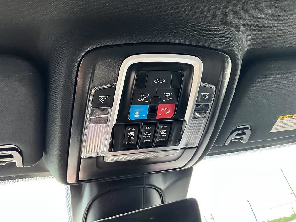 New 2026 RAM 3500 Limited AWD/4WD image 29