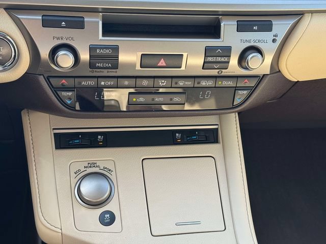 Used 2018 Lexus ES 350 w/ Premier Package FWD image 36