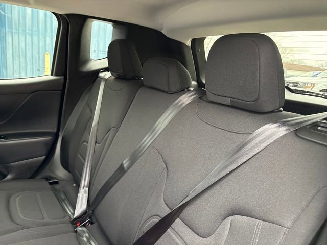 Used 2022 Jeep Renegade Latitude image 24