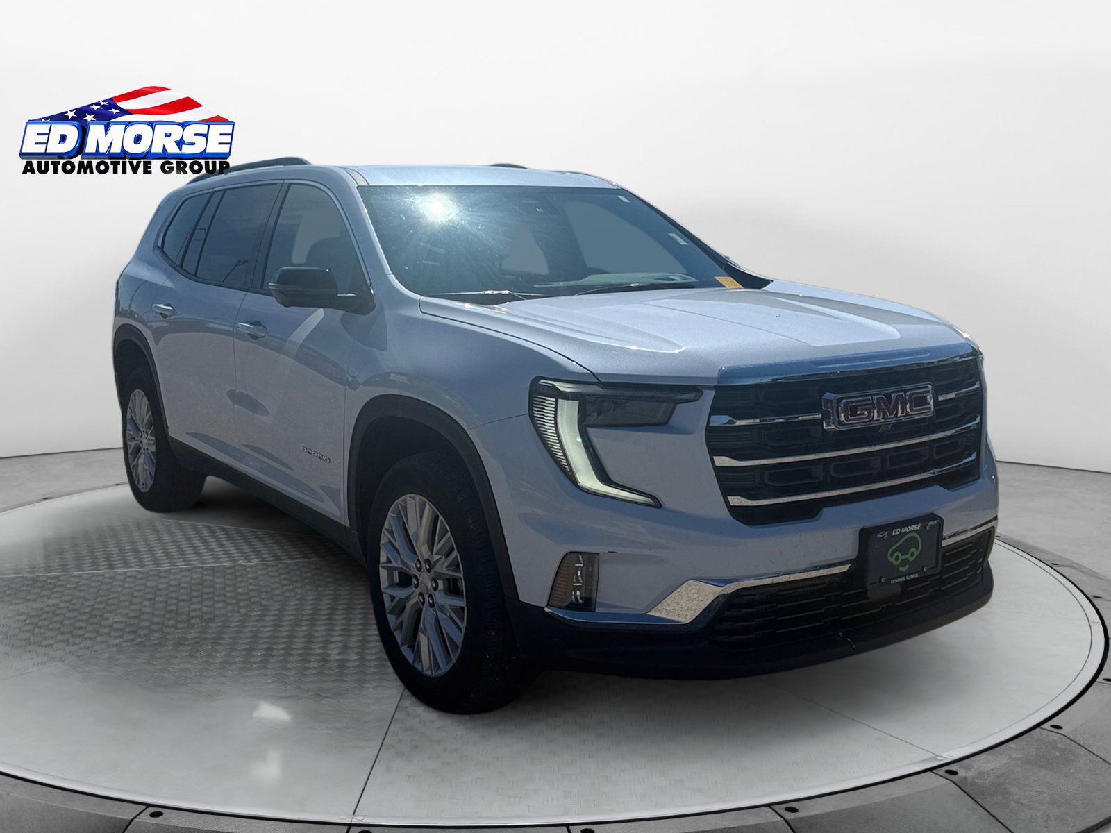 Certified 2026 GMC Acadia Elevation w/ Elevation Premium Package AWD/4WD image 7