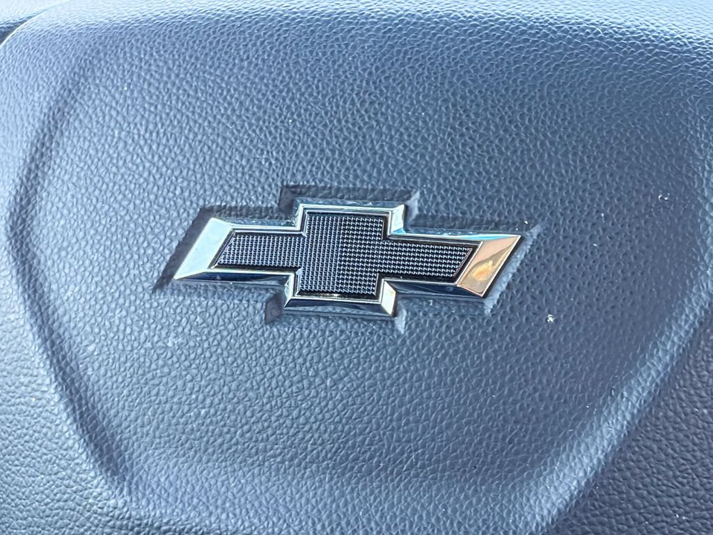 Used 2023 Chevrolet Bolt LT w/ Infotainment Package FWD image 20