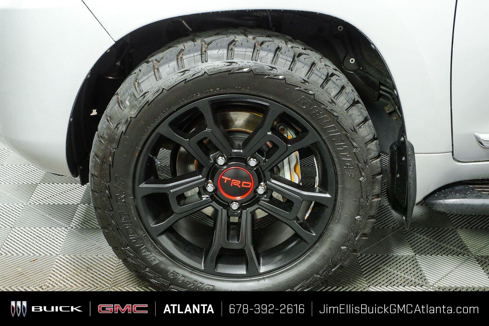 Used 2017 Toyota Land Cruiser AWD/4WD image 40