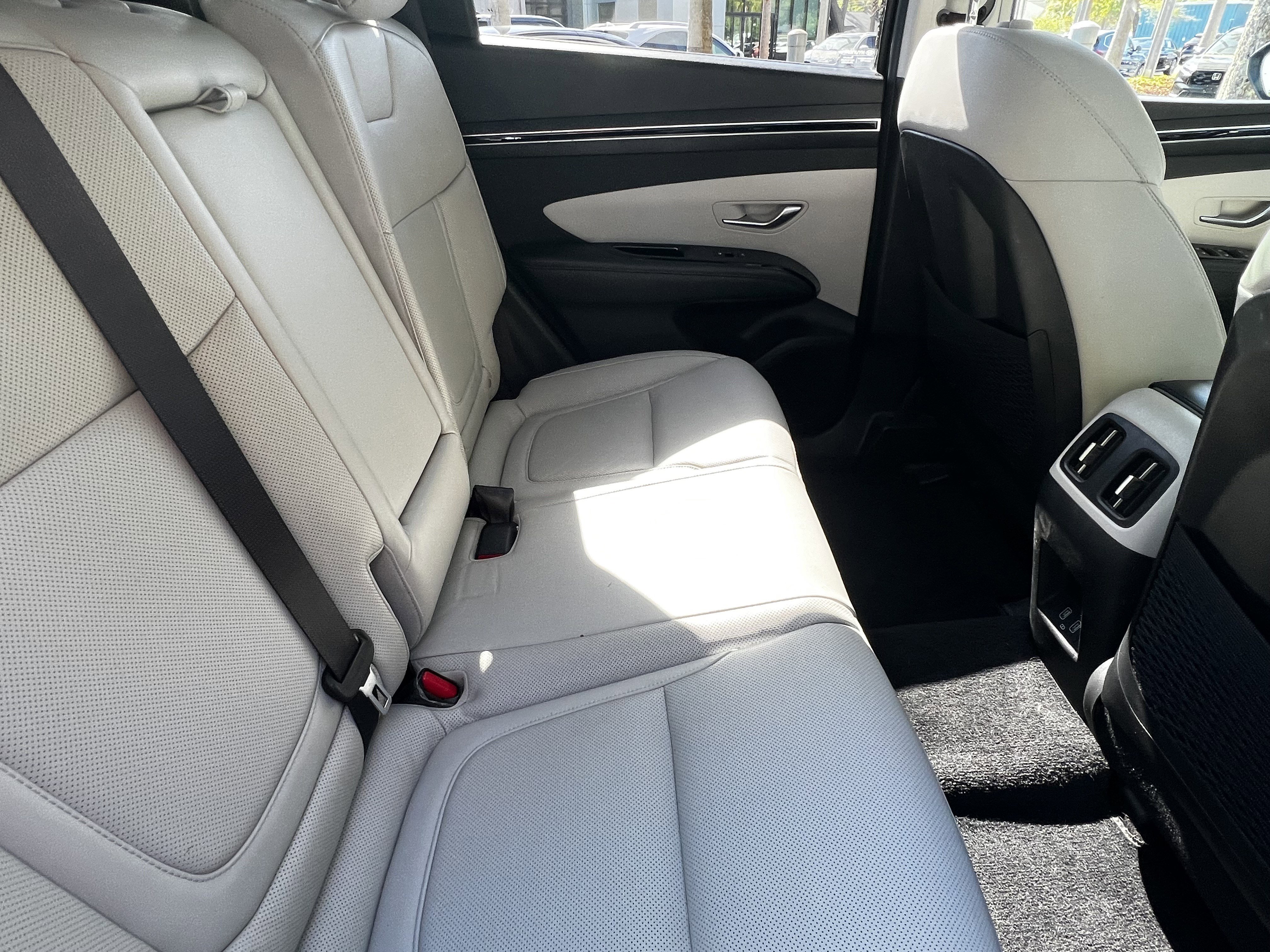 Used 2022 Hyundai Tucson Limited w/ Cargo Package image 40