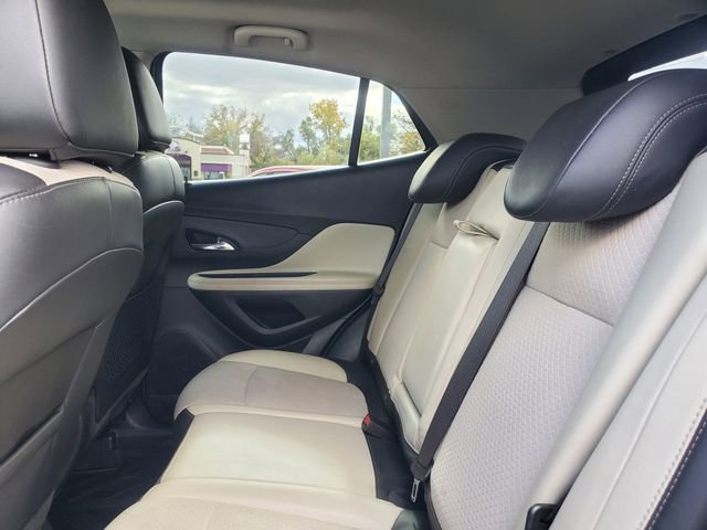 Used 2021 Buick Encore Preferred image 28