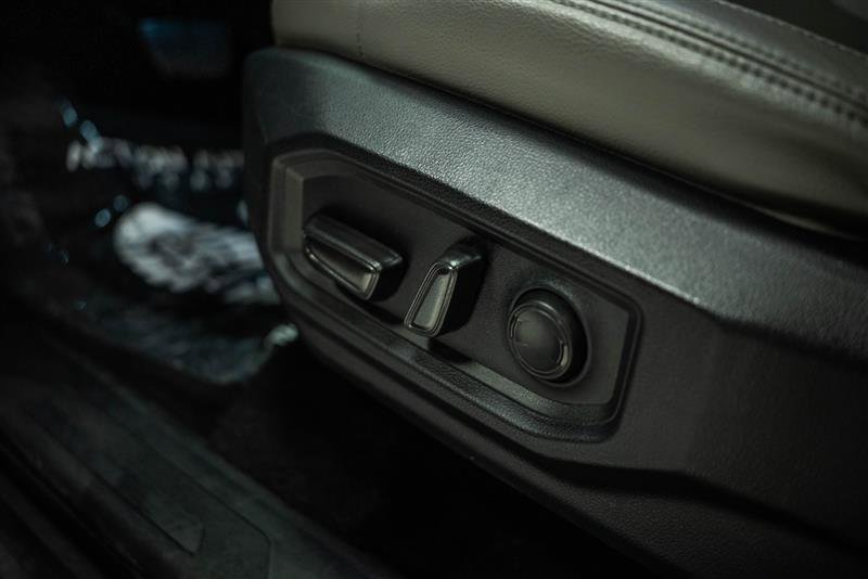 Used 2025 Toyota Tundra SR5 w/ SR5 Premium Package image 15