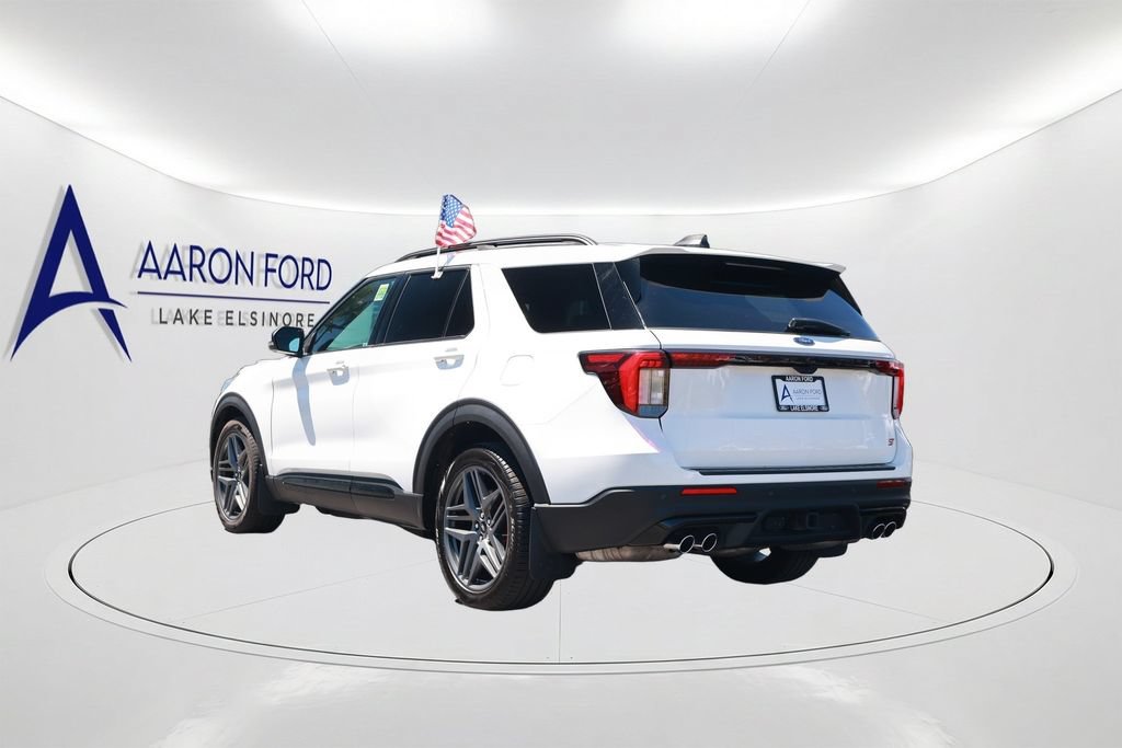 Used 2025 Ford Explorer ST AWD/4WD image 7