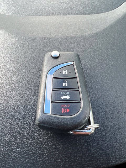 Used 2021 Toyota Corolla LE w/ Carpet Mat Package (TMS) FWD image 35