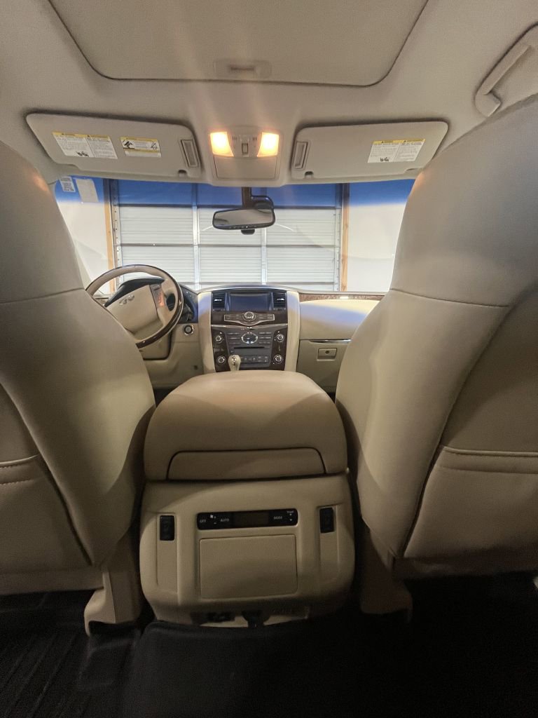 Used 2016 INFINITI QX80 w/ 22" Wheel Package image 9