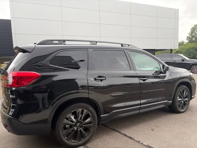 Used 2022 Subaru Ascent Onyx Edition AWD/4WD image 3