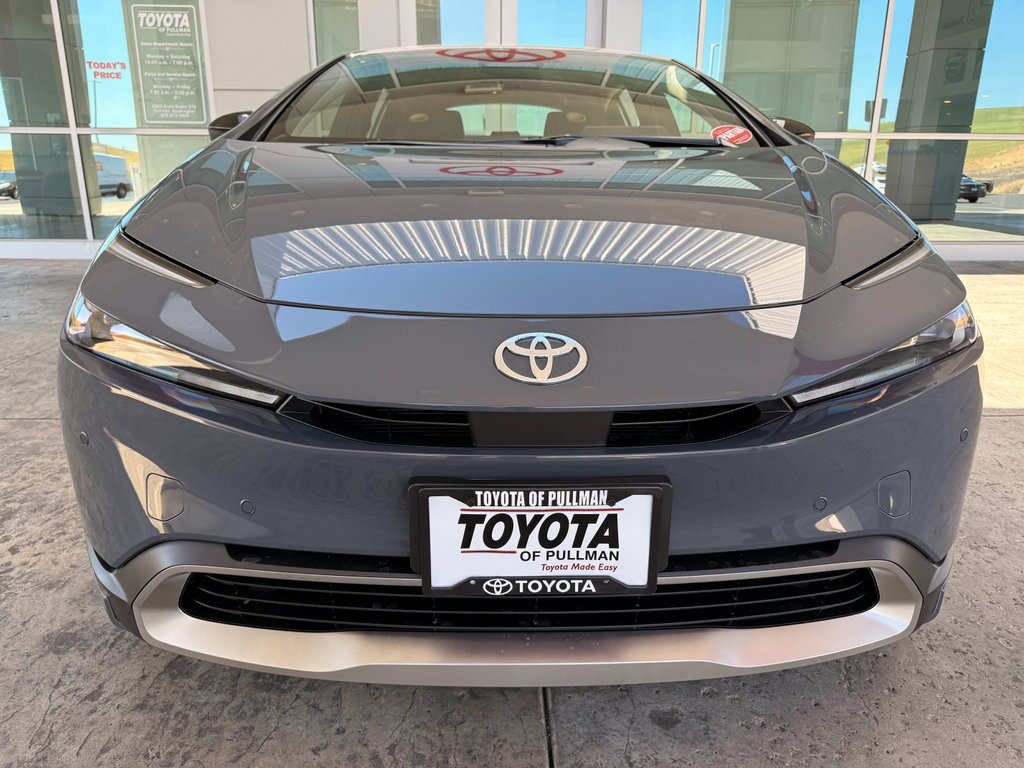 New 2026 Toyota Prius Plug-In Hybrid FWD image 3