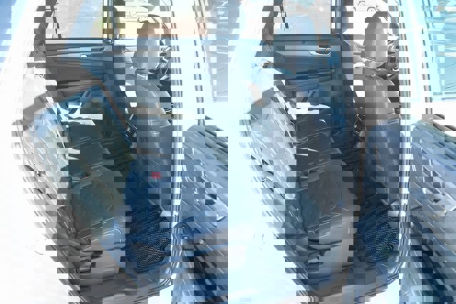 New 2026 Volkswagen Atlas Cross Sport SE image 38