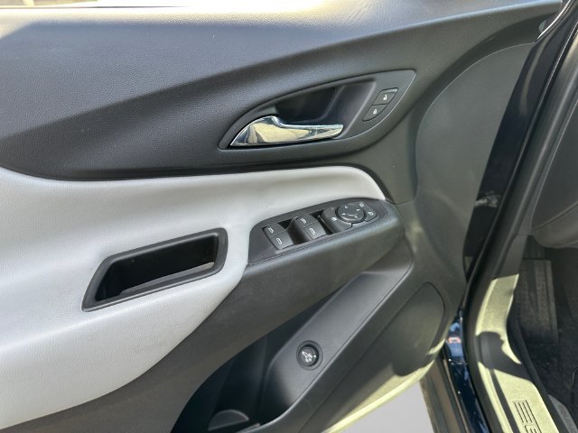 Used 2020 Chevrolet Equinox LT w/ Driver Convenience Package AWD/4WD image 10