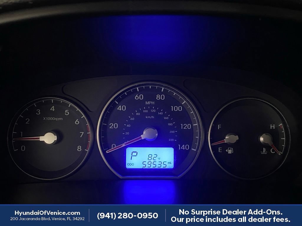 Used 2010 Hyundai Santa Fe GLS FWD image 12